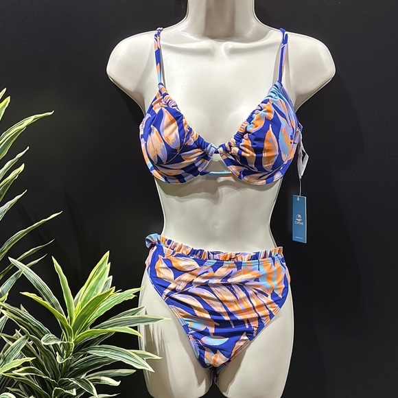 Cupshe High Waist ruffle trim,removable pads bralette top,adjustable straps - Picture 2 of 13